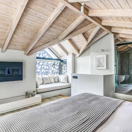 Wind By Villa Lygia (Lefkada)